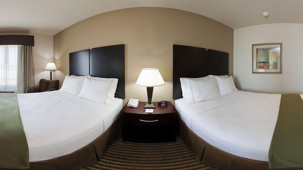 Holiday Inn Express & Suites Brady By Ihg Eksteriør bilde