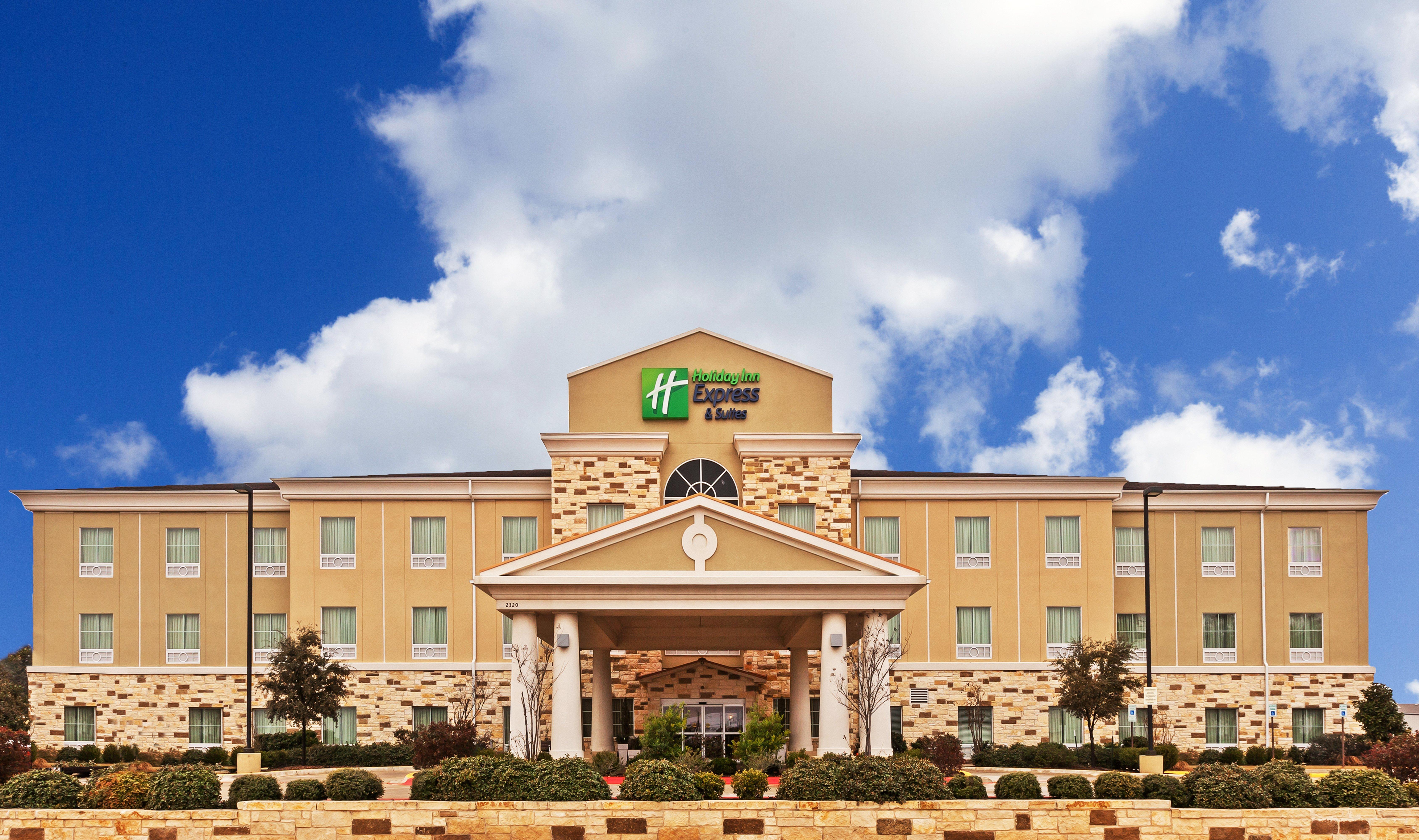 Holiday Inn Express & Suites Brady By Ihg Eksteriør bilde