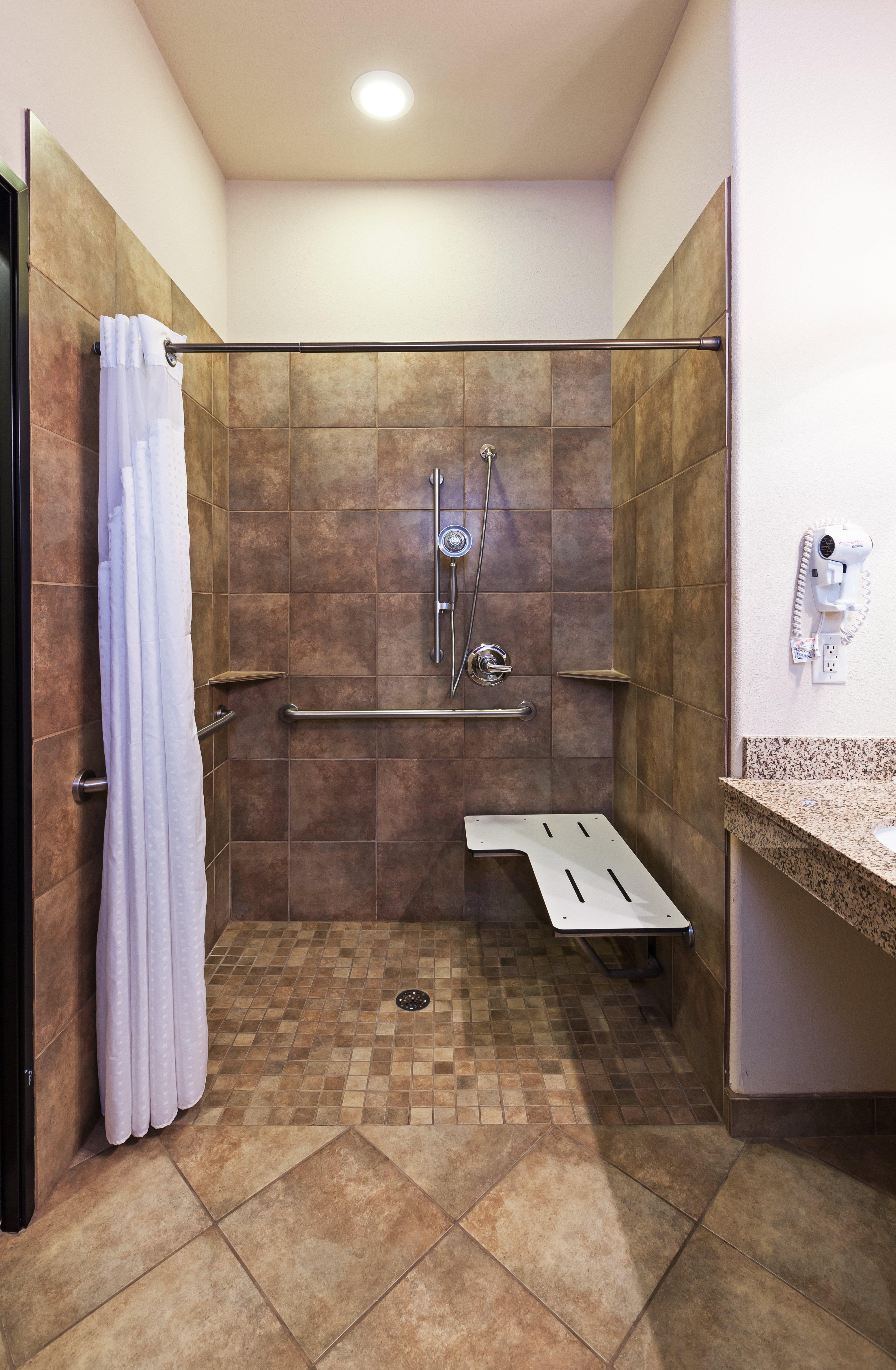 Holiday Inn Express & Suites Brady By Ihg Eksteriør bilde