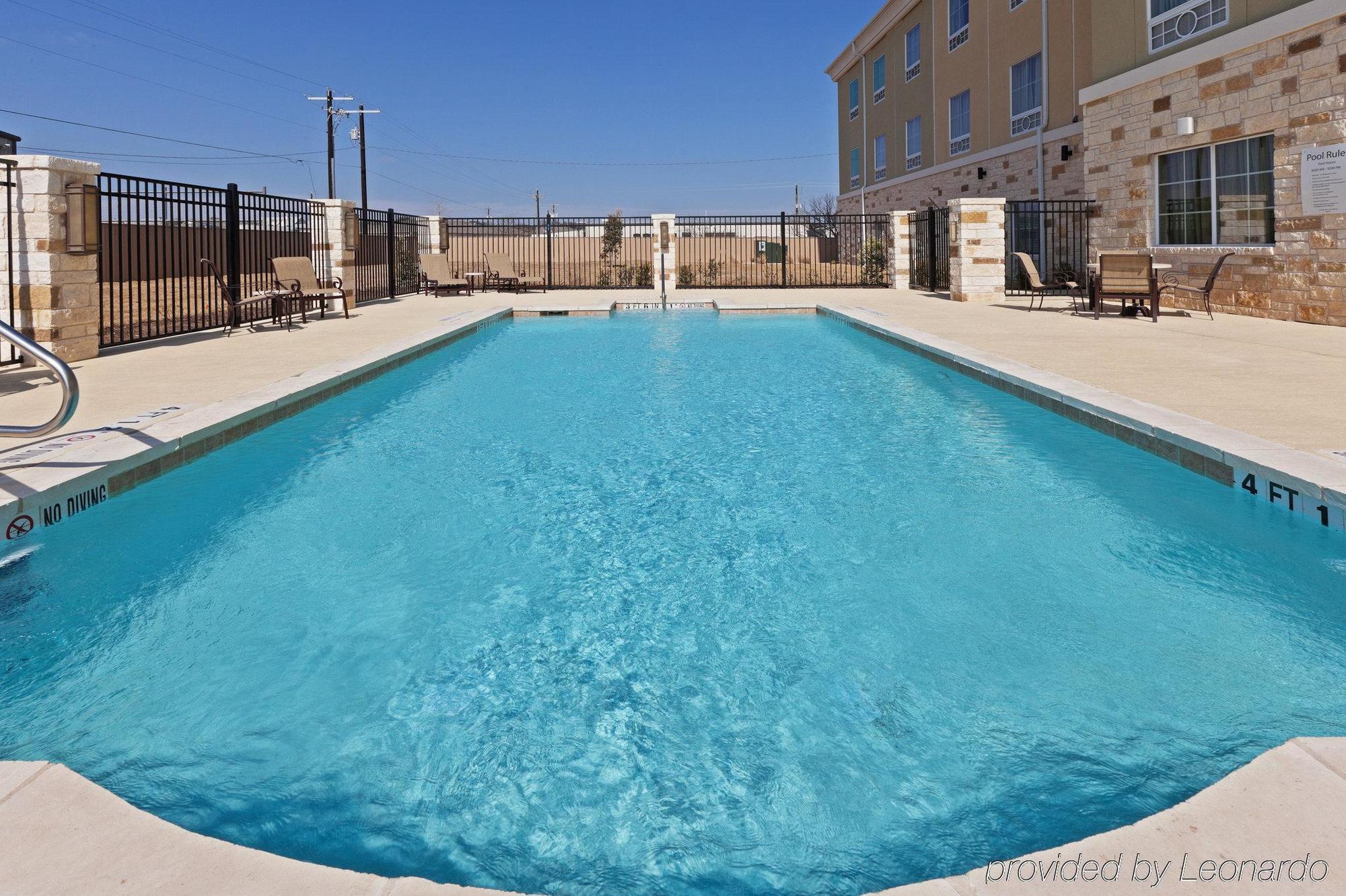 Holiday Inn Express & Suites Brady By Ihg Fasiliteter bilde